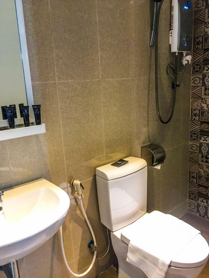 Nap Hotel Johor Bahru Bagian luar foto