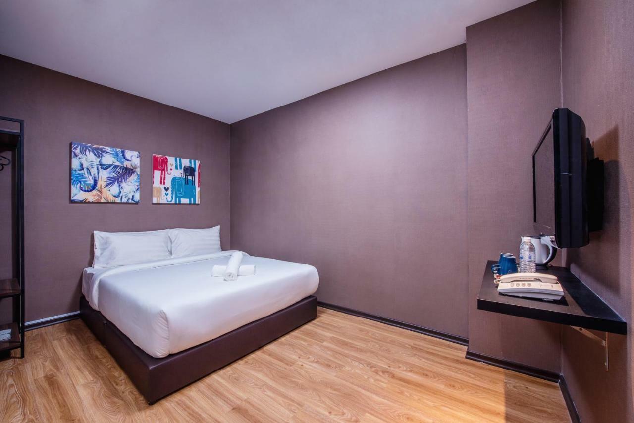 Nap Hotel Johor Bahru Bagian luar foto