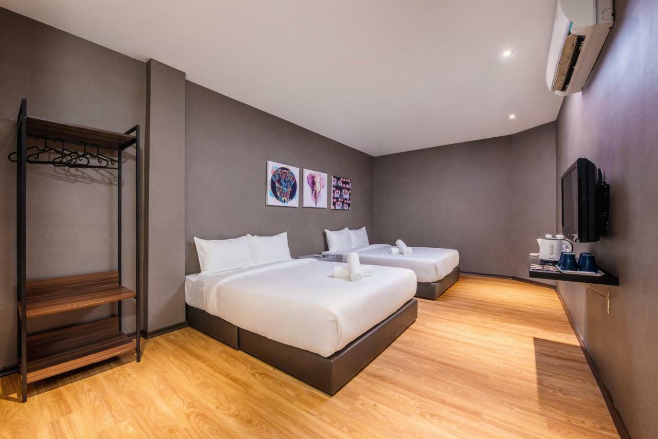 Nap Hotel Johor Bahru Bagian luar foto
